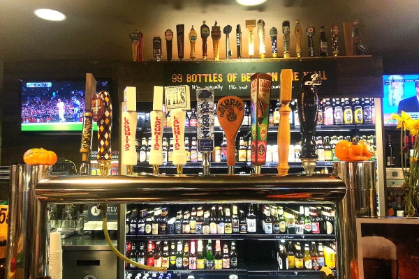 O bar de cervejas do Whole Foods