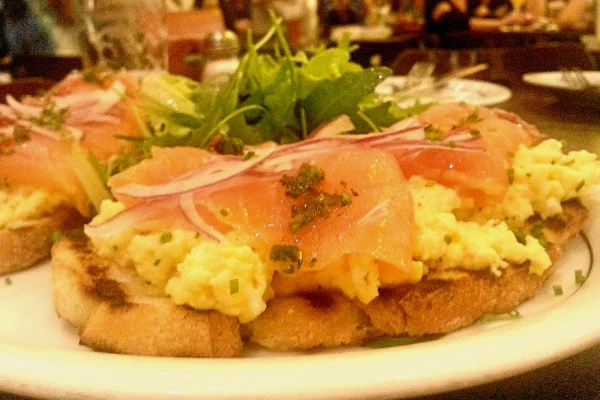 Astor Tartine Salmao
