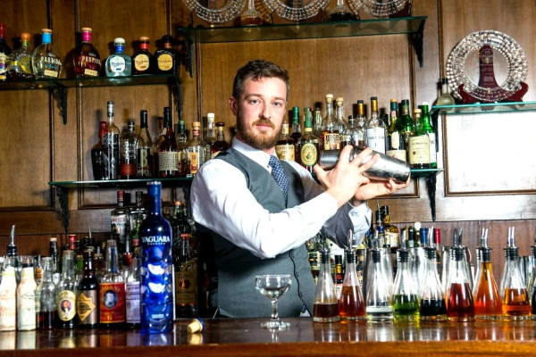 SubAstor recebe Travis St. Germain, barman do nova-iorquino Clover Club