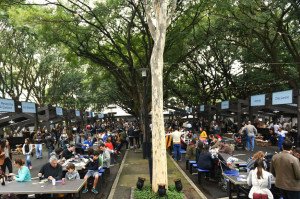 Novo bar Beatnik, dentro de um vagão de trem, reforça onda hipster na Mooca