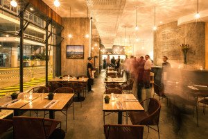 Bar Frank festeja centenário de Sinatra com drinque especial e outras homenagens