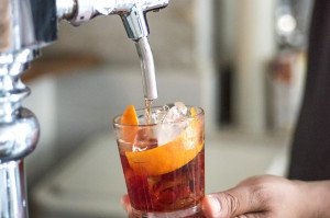 Dono de um dos melhores hambúrgueres da cidade, Burger Table ganha filial no Itaim