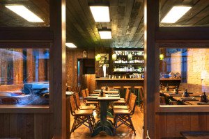 Bar Negroni, dedicado ao drinque e suas variações, inaugura no Baixo Pinheiros