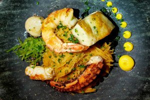 [SP] Vila Madalena ganha o descolado bar Van der Ale, que produz os próprios chopes