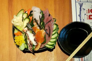 Donos do Guarita abrem atraente bar com hambúrgueres e coquetéis no Baixo Augusta