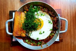 Donos do Cór inauguram já concorrido restaurante moderninho Ânima Mea, no Itaim