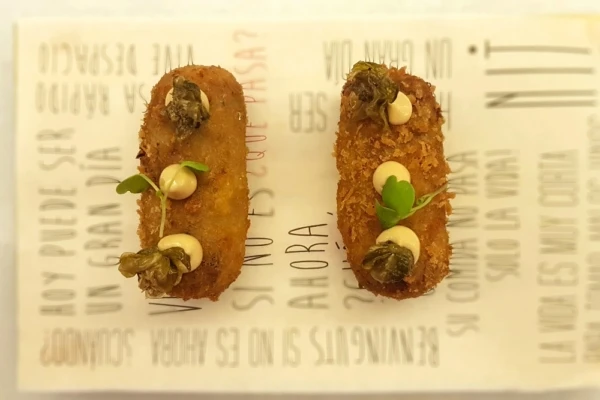Chef catalão Oscar Bosch, do Tanit, inaugura atraente bar espanhol Nit, na Oscar Freire