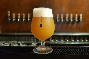 Vila Madalena ganha bacana pizza-bar Marias e Clarices, que usa cerveja na massa da pizza