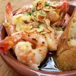 Nova frente da dupla do Sede 261, taberna espanhola Huevos de Oro brilha em Pinheiros