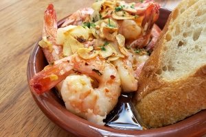 Criado por paulistana que morou em Israel, Yalah atrai com receitas judaicas caseiras