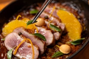 Nova joia da coquetelaria em SP, Santana Bar atrai com receitas autorais e 53 clássicos