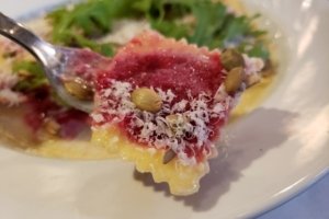 Novos projetos garimpam e entregam em casa delícias de pequenos produtores rurais