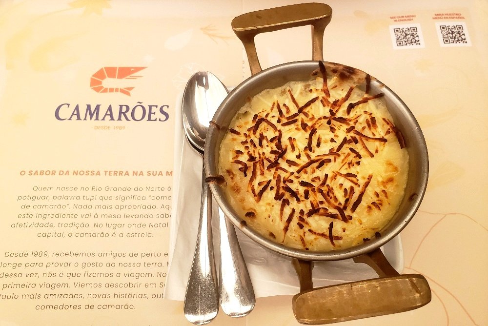 Célebre endereço potiguar, restaurante Camarões chega a SP com cozinha afinada | Taste & Fly Célebre endereço potiguar, restaurante Camarões chega a SP com cozinha afinada | Taste & Fly