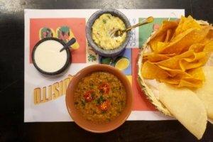 Exquisito renasce em Pinheiros como um bar de esquina com petiscos e drinques latinos