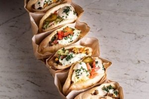 Festejada sorveteria libanesa Bachir Ice Cream chega a SP e vira sensação em Moema