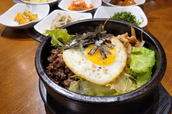 Moah, na Aclimação, merece lugar entre os melhores restaurantes coreanos de SP