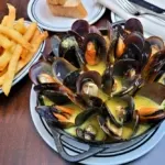 Sócios do Teus inauguram o Votre, brasserie com ótimas receitas clássicas francesas