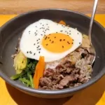 Boteco coreano Wooza, na Vila Mariana, cativa pela boa cozinha e preços atraentes