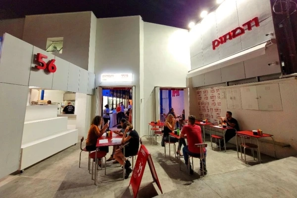Ótima lanchonete judaica Pinati ganha novo endereço, no burburinho de Higienópolis