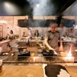 “Messi” da parrilla em SP, Santi Roig inaugura o ótimo Grindhouse Braserito, em Pinheiros