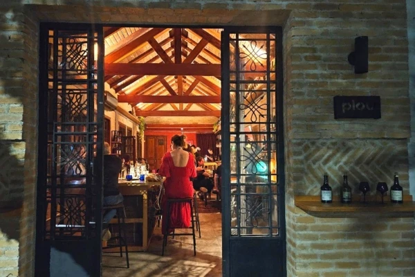 Plou Vinhos