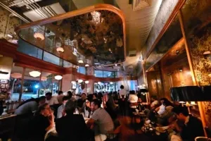 Z Deli Restaurante, nos Jardins, ressurge mais cool e badalado depois de reforma radical