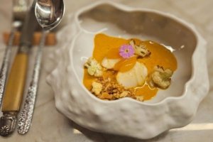 Chef Dagoberto Torres desbrava novos mares no Brisa, recém-aberto no térreo do Copan