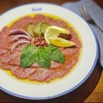 Novidade em Higienópolis, Casa Baruk seduz com receitas árabes de brisa mediterrânea