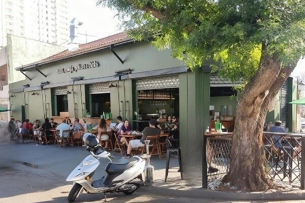 Bar Esquina Aroeira festeja 2 anos em maio com 15 chefs convidados