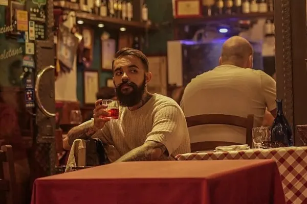 Caffè Anarcord recebe bartender colombiano Alexander Ramirez
