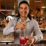 Guilhotina recebe Rafael Welbert em guest dedicado à cachaça